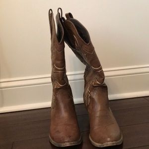 Very Volatile RASPY Cowgirl Boot Size 10